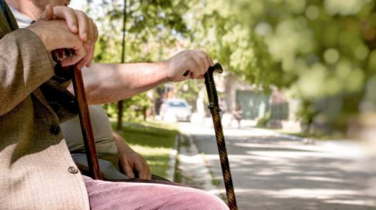 Η καναδική υπηρεσία υγείας περιλαμβάνει παρουσίαση διαφανειών υπέρ της ευθανασίας σε συνταξιοδοτικά πακέτα για ηλικιωμένους